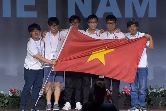 Năm 2022 học sinh Việt Nam thắng lớn trong các kỳ thi Olympic quốc tế