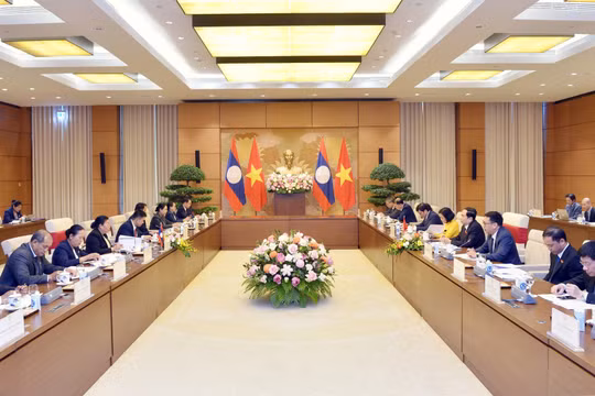 Quan hệ hợp tác giữa hai Quốc hội Việt Nam - Lào sẽ ngày càng phát triển sâu sắc