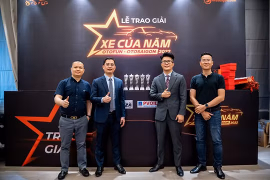 VinFast thắng lớn tại Bình chọn "Xe của năm 2022"