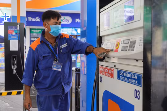 Áp lực tăng giá xăng sau kỳ nghỉ lễ 30/4 - 1/5