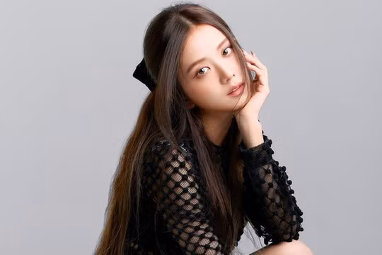 ‘Ông hoàng’ thời trang Cartier chọn Jisoo là Đại sứ thương hiệu của toàn cầu
