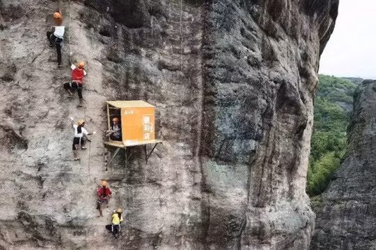 Cửa hàng tiện lợi nhưng... bất tiện nhất thế giới ở Trung Quốc