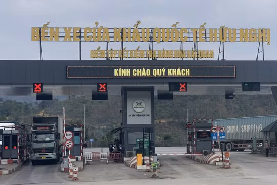 Doanh nghiệp xuất khẩu qua Lạng Sơn bắt buộc phải khai báo trực tuyến từ ngày 21/2