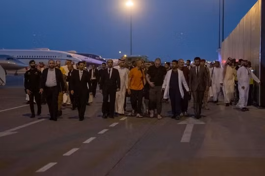 Nga, Ukraine bất ngờ trao đổi tù nhân