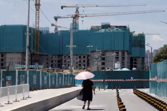 Trung Quốc: Công ty nhà nước hậu thuẫn vẫn sống yên ổn trong cuộc khủng hoảng BĐS