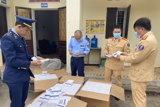 Phát hiện 2000 bộ kit test nhanh kháng nguyên COVID-19 không rõ nguồn gốc