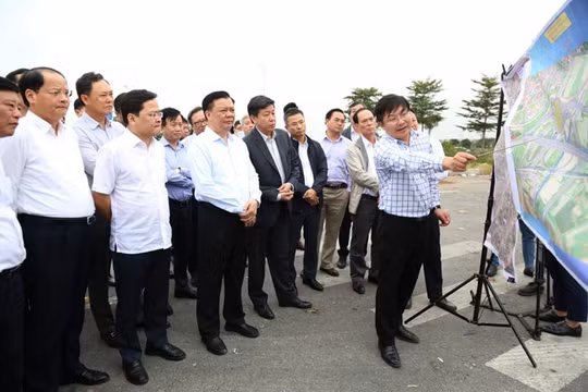 Bí thư Thành ủy Hà Nội khảo sát thực địa dự án đường Vành đai 4