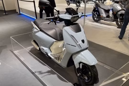 Peugeot trình làng xe ga mới Django EVO, đối đầu với Honda SH