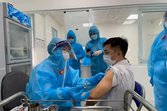 Sở Y tế TP. HCM mở cao điểm tiêm nhắc lại vaccine ngừa Covid-19