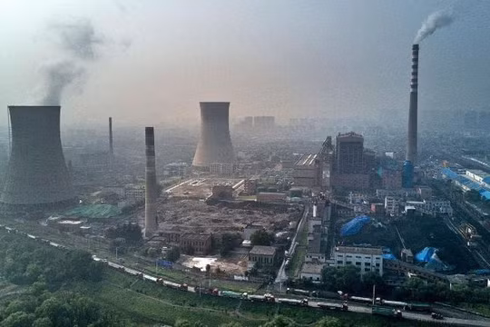 Sau đóng cửa, Trung Quốc tăng cường sản xuất điện than thúc đẩy tăng trưởng