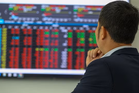 Chuyên gia chứng khoán: 'Không đánh giá cao thị trường ngắn hạn, song triển vọng dài hạn rất tốt'