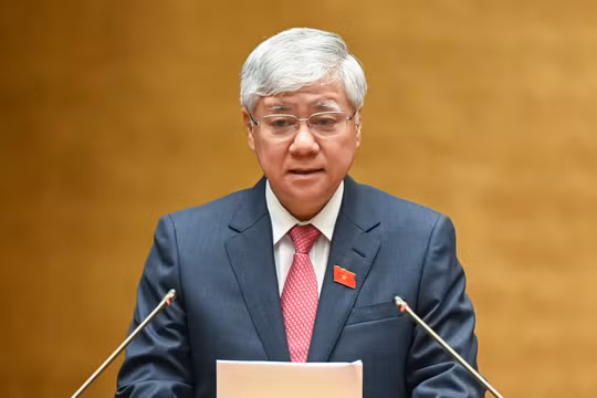 Cử tri đề nghị chấm dứt tình trạng chạy trường, chạy lớp, chạy học bạ, “bệnh thành tích” làm giảm chất lượng giáo dục
