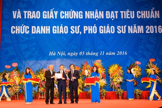 Giải bài toán giảm sút ứng viên Giáo sư, Phó Giáo sư: Có nên hạ chuẩn?