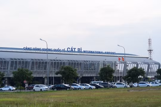 Hành khách ở Hải Phòng bị 'giữ chân' vì nghi ngờ mang ma túy lên máy bay