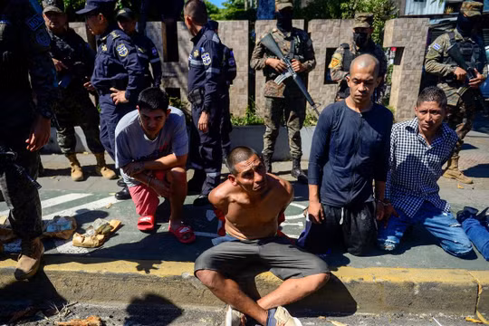 El Salvador tiến hành chiến dịch quân sự chống ma túy vào đêm Giáng sinh