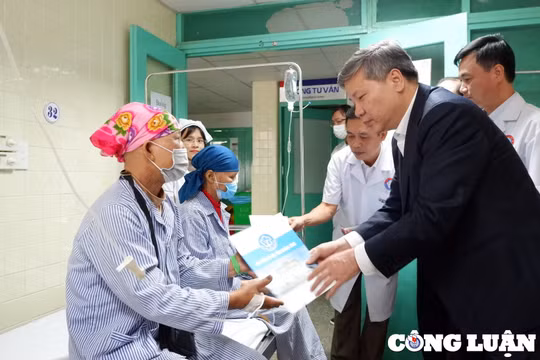 Bảo hiểm xã hội tỉnh Quảng Bình: Hướng dẫn thông tuyến huyện trong KCB BHYT