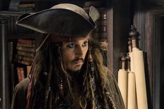 Nhà sản xuất "Cướp biển vùng Caribe" vẫn muốn Johnny Depp trở lại