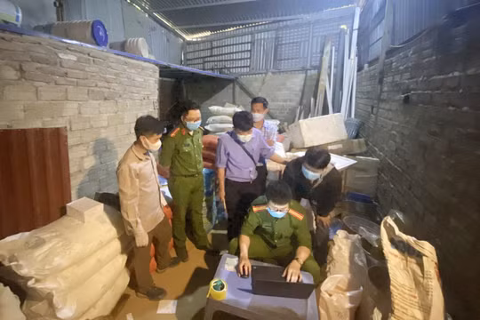 Lào Cai: Phát hiện đối tượng tàng trữ trái phép lượng thuốc nổ lớn ở vùng mỏ vàng Minh Lương