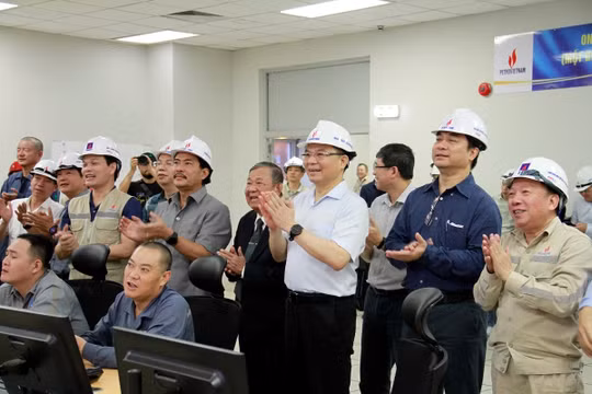 Petrovietnam: Hoàn thành mốc đốt lửa lần đầu Tổ máy số 2 Nhà máy nhiệt điện Thái Bình 2