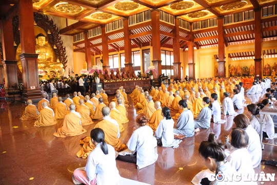 TP. HCM: Đại lễ Tưởng niệm - Kỳ siêu giỗ đầu các nạn nhân mất do Covid-19