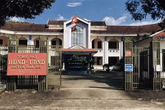 Kon Tum: Khởi tố, bắt tạm giam nguyên trưởng phòng tài nguyên và thuộc cấp