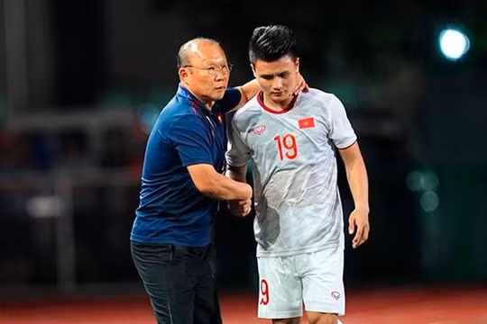 Tiền vệ Quang Hải báo tin không vui cho tuyển Việt Nam tại AFF Cup 2022