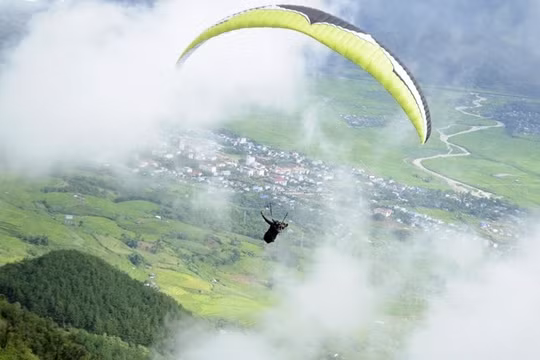 35 phi công quốc tế tham dự Giải Dù lượn Putaleng Việt Nam mở rộng