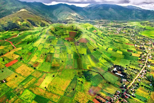 Vẻ đẹp của Tây Nguyên được chứng minh bằng Triển lãm ảnh “Tây Nguyên xanh - Hài hòa - Bền vững”