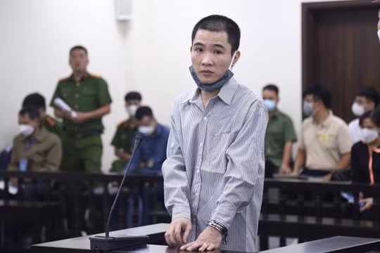 Đề nghị tử hình kẻ đóng đinh vào đầu bé gái 3 tuổi ở Hà Nội