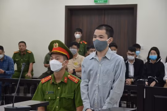 Tử hình kẻ đóng đinh vào đầu bé gái 3 tuổi, yêu cầu điều tra người mẹ