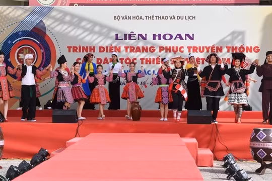 Đặc sắc trang phục truyền thống các dân tộc thiểu số Việt Nam