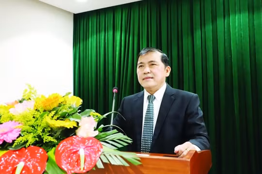 Giữ vững vai trò dòng thông tin chính thống - chính xác và kịp thời