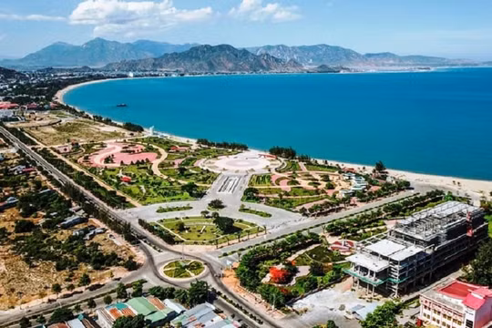 Triển khai 2 cách tiếp cận để Ninh Thuận phát triển đột phá