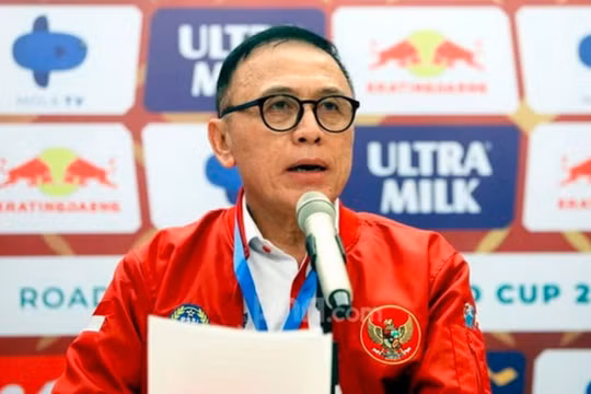 Thành viên Liên đoàn Bóng đá Indonesia tiết lộ thông tin về việc rời Đông Nam Á