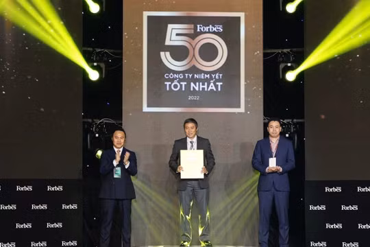 PVFCCo được vinh danh “Top 50 công ty niêm yết tốt nhất” năm 2022