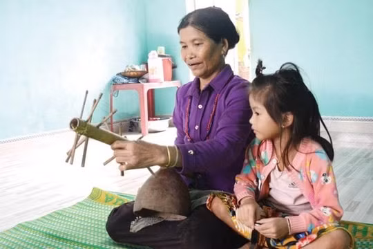 Quảng Ngãi nỗ lực bảo tồn, phát huy bản sắc văn hóa dân tộc Hrê gắn với phát triển du lịch