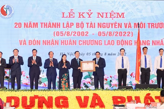 Thủ tướng dự Lễ kỷ niệm 20 năm thành lập Bộ Tài nguyên và Môi trường