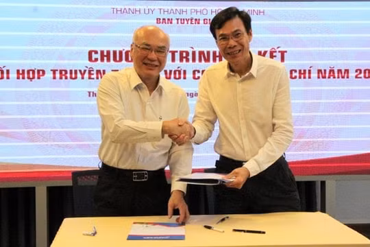 TP.HCM ký kết phối hợp truyền thông với 21 cơ quan báo chí
