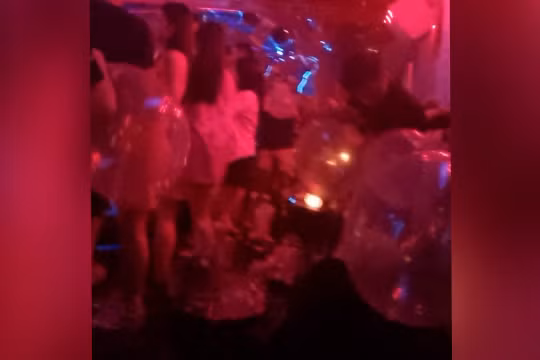 Hoàn Kiếm (Hà Nội): Cơ sở Candy flip vẫn công khai kinh doanh "bóng cười" bất chấp lệnh cấm