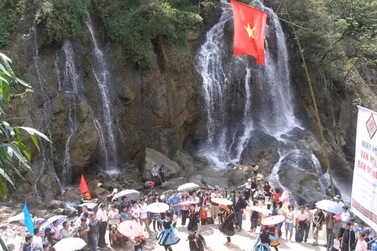 3 ngày nghỉ lễ, Lào Cai đón gần 80.000 du khách, doanh thu 261 tỷ đồng