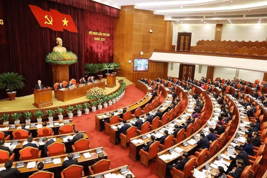 Ban Chấp hành Trung ương thảo luận về kinh tế - xã hội, ngân sách nhà nước năm 2022
