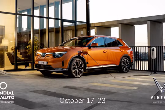 VinFast trở lại Paris Motor Show với chiến lược thuần điện, chính thức ra mắt 4 mẫu xe điện tại Pháp