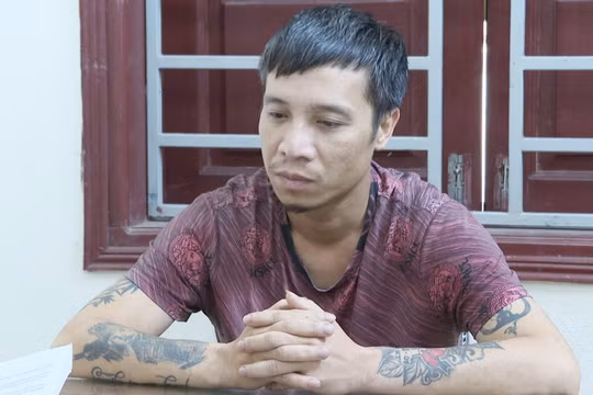 Mang súng đi “giải cứu” người tình, bị phát hiện bắn trả lực lượng chức năng