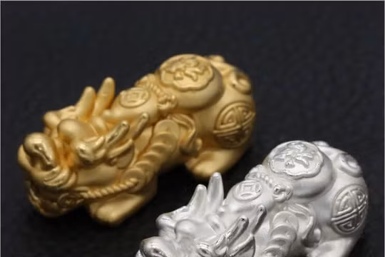 Vật phẩm phong thủy để trên két sắt giúp tiền lộc vào đầy nhà 