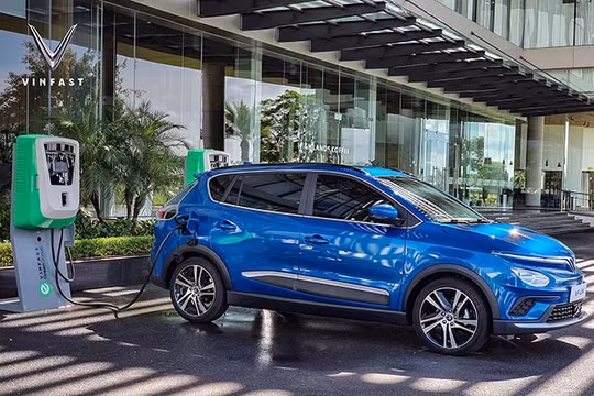 Ô tô điện chạy pin được miễn lệ phí trước bạ trong vòng 3 năm