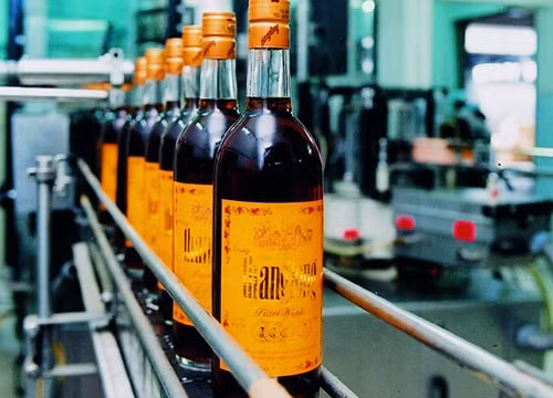 Lợi nhuận âm liền 6 quý, cổ đông lớn thoái vốn toàn bộ gần 40% khỏi Vang Thăng Long (VTL)