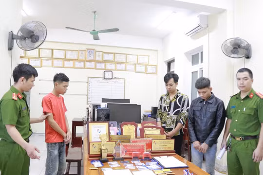 Mạo danh Giám đốc Công ty xổ số lừa bán kết quả số lô đề, chiếm đoạt gần 1,3 tỷ đồng