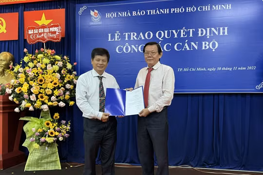 Nhà báo Nguyễn Tấn Phong giữ chức Chủ tịch Hội Nhà báo TP HCM