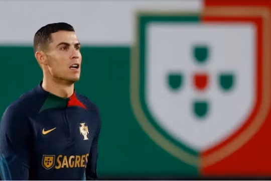 Ronaldo đồng ý gia nhập CLB của Saudi Arabia, hưởng mức lương cao nhất lịch sử bóng đá thế giới