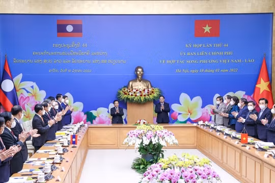 Cụ thể hóa các ý kiến kết luận của Bộ Chính trị hai nước Việt Nam - Lào